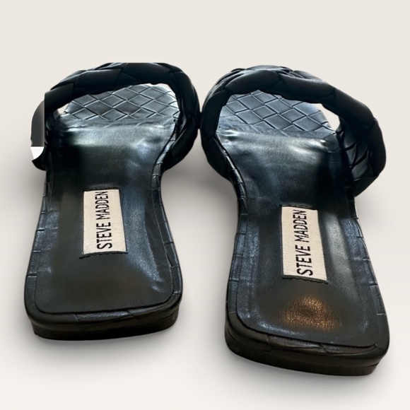 Steve Madden Women’s Black 6 Quilted flat Slide Sandals - Picture 2 of 5